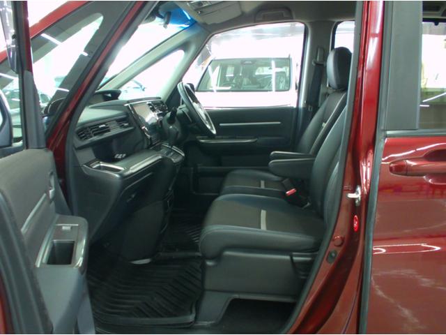 ステップワゴンスパーダ スパーダ・クールスピリット　ホンダセンシング　４ＷＤ　ＥＴＣ　バックカメラ　ナビ　ＴＶ　オートクルーズコントロール　レーンアシスト　衝突被害軽減システム　両側電動スライドドア　オートライト　ＬＥＤヘッドランプ　スマートキー　アイドリングストップ（44枚目）