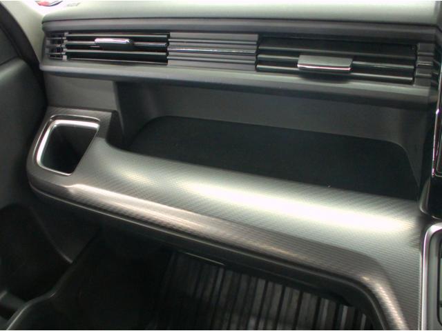 ステップワゴンスパーダ スパーダ・クールスピリット　ホンダセンシング　４ＷＤ　ＥＴＣ　バックカメラ　ナビ　ＴＶ　オートクルーズコントロール　レーンアシスト　衝突被害軽減システム　両側電動スライドドア　オートライト　ＬＥＤヘッドランプ　スマートキー　アイドリングストップ（54枚目）