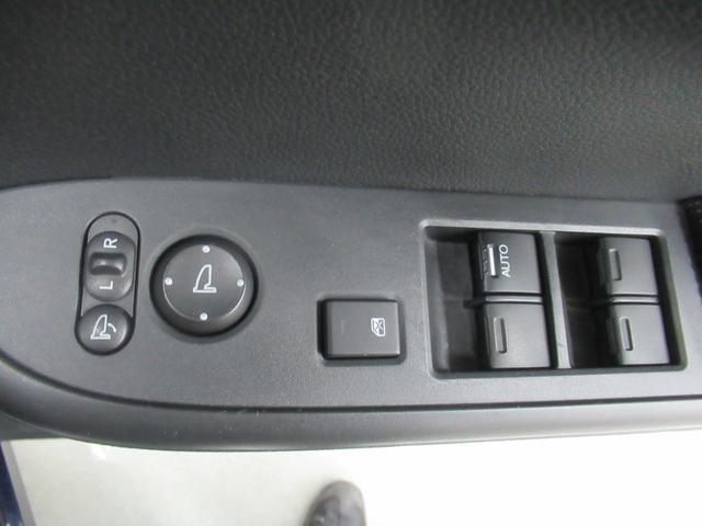 N-WGN L・ターボホンダセンシング 4WD 純正メモリーナビ Rカメラ ETC LEDライト スマートキー 衝突軽減装置 横滑り防止装備(13枚目)