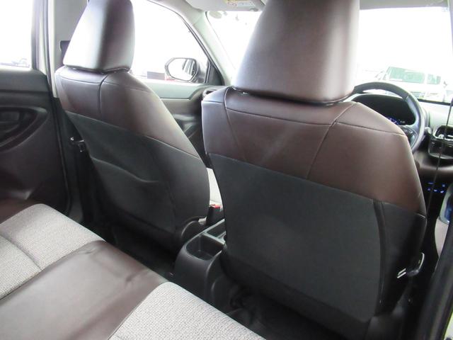 ヤリスクロス ハイブリッドＺ　４ＷＤ　Ｒカメラ　ＥＴＣ　ＬＥＤライト　スマートキー　衝突軽減装置　横滑り防止装備　夏冬タイヤ装備（11枚目）