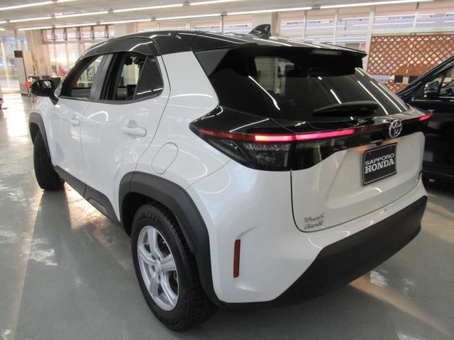 ヤリスクロス ハイブリッドＺ　４ＷＤ　Ｒカメラ　ＥＴＣ　ＬＥＤライト　スマートキー　衝突軽減装置　横滑り防止装備　夏冬タイヤ装備（12枚目）