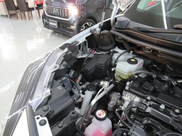 ヤリスクロス ハイブリッドＺ　４ＷＤ　Ｒカメラ　ＥＴＣ　ＬＥＤライト　スマートキー　衝突軽減装置　横滑り防止装備　夏冬タイヤ装備（13枚目）