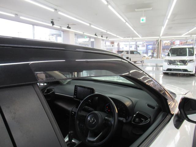 ヤリスクロス ハイブリッドＺ　４ＷＤ　Ｒカメラ　ＥＴＣ　ＬＥＤライト　スマートキー　衝突軽減装置　横滑り防止装備　夏冬タイヤ装備（28枚目）