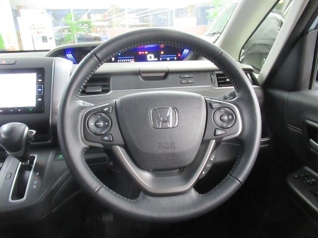 フリード G・ホンダセンシング 4WD 純正メモリーナビ Rカメラ ETC LEDライト 純正エンスタ 左右電動スライドドア シートヒーター ブルートウース対応 ドラレコ 衝突軽減装置(8枚目)