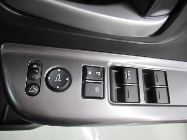 フリード G・ホンダセンシング 4WD 純正メモリーナビ Rカメラ ETC LEDライト 純正エンスタ 左右電動スライドドア シートヒーター ブルートウース対応 ドラレコ 衝突軽減装置(10枚目)