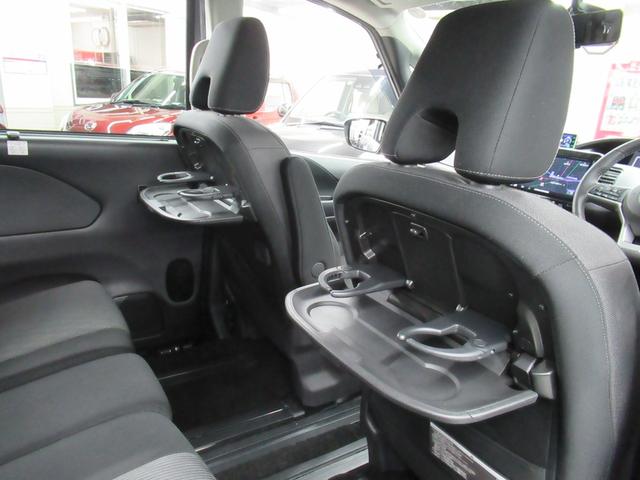 セレナ ハイウェイスターV 4WD 純正メモリーナビ Rカメラ ETC LEDライト ブルートウース対応 ドラレコ 衝突軽減装置 リタモニター 純正エンスタ(12枚目)