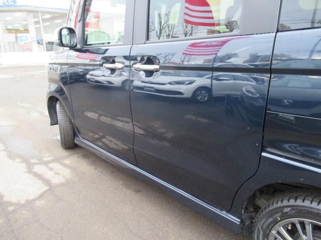 Ｎ－ＢＯＸカスタム Ｌ　コーディネートスタイル　４ＷＤ　純正メモリーナビ　Ｒカメラ　ＥＴＣ　ＬＥＤライト　純正エンスタ　左右電動スライドドア　シートヒーター　ドラレコ　ブルートウース対応　衝突軽減装置（50枚目）