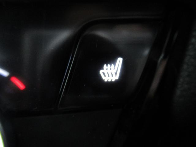 フィット ｅ：ＨＥＶリュクス　４ＷＤ　純正メモリーナビ　Ｒカメラ　ＥＴＣ　ＬＥＤライト　シートヒーター　ドラレコ　ブルートウース対応　衝突軽減装置　スマートキ（22枚目）