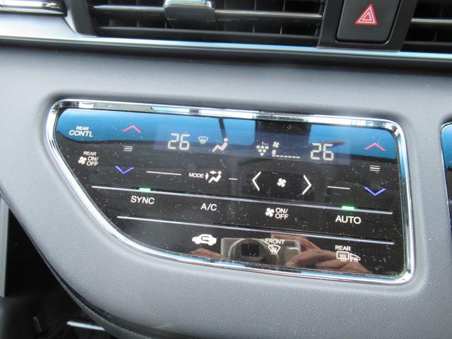 オデッセイ アブソルート・ＥＸ　４ＷＤ　純正メモリーナビ　Ｒカメラ　ＥＴＣ　リヤ席モニター　ＬＥＤライト　純正エンスタ　シートヒーター　ＵＳＢ端子付き　ブルートウース対応（7枚目）