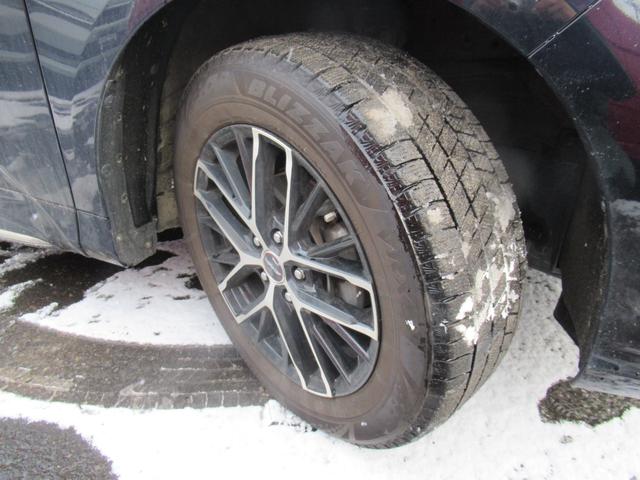 オデッセイ アブソルート・ＥＸ　４ＷＤ　純正メモリーナビ　Ｒカメラ　ＥＴＣ　リヤ席モニター　ＬＥＤライト　純正エンスタ　シートヒーター　ＵＳＢ端子付き　ブルートウース対応（10枚目）