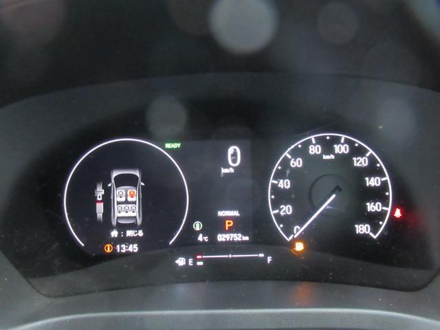 ヴェゼル ｅ：ＨＥＶ　Ｚ　４ＷＤ　純正メモリーナビ　Ｒカメラ　ＥＴＣ　ＬＥＤライト　純正エンスタ　衝突軽減装置　シートヒーター　電動リヤゲート　ドラレコ　ブルートウース対応（11枚目）