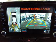 ■夜間や悪天候時のご来店の際も明るいＬＥＤ照明のショールーム内でお目当ての一台をゆっくりご覧頂けます☆ 5