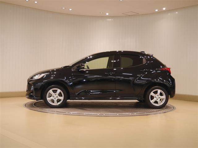 ヤリス ハイブリッドG ETC車載器 バックモニター クルーズコントロール オートエアコン パワーステアリング LEDライト 横滑り防止 ミュージックプレイヤー接続可 スマートキー メモリーナビ ABS 寒冷地仕様 4WD(2枚目)