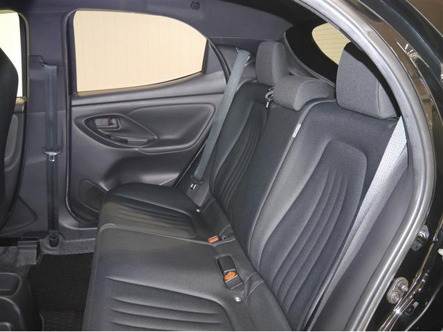 ヤリス ハイブリッドG ETC車載器 バックモニター クルーズコントロール オートエアコン パワーステアリング LEDライト 横滑り防止 ミュージックプレイヤー接続可 スマートキー メモリーナビ ABS 寒冷地仕様 4WD(8枚目)