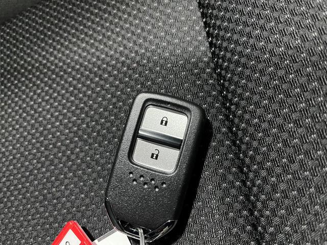ハイブリッド 4WD メモリーナビゲーション バックカメラ スマートキー オートエアコン イモビライザー ETC車載器 HONDA 運輸局指定工場店 整備保証付(42枚目)