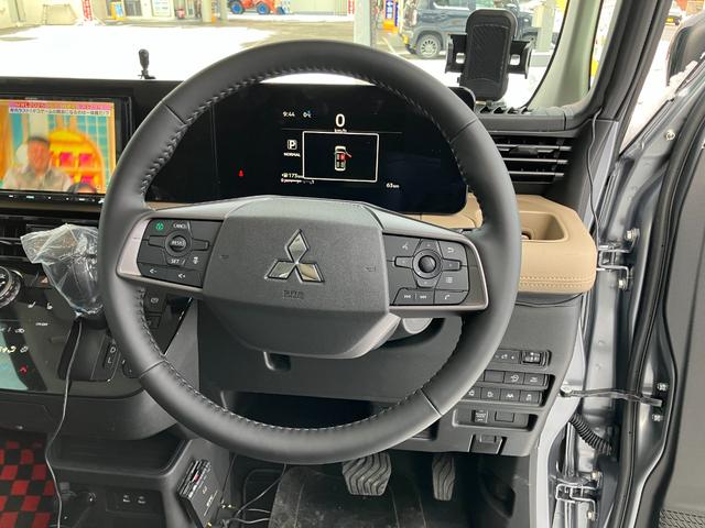 デリカミニ Ｔ　４ＷＤ　ナビ　アラウンドビューモニター　バックカメラ　ＥＴＣ　パワースライドドア（9枚目）