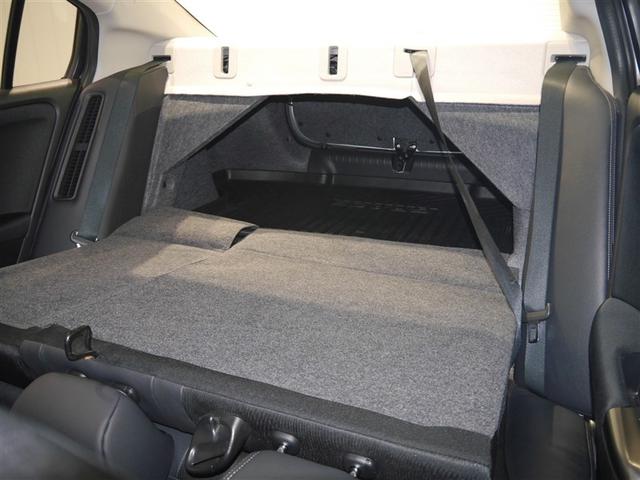 グレイス ハイブリッドＥＸ　４ＷＤ車　ＬＥＤヘットライト　エアバック　オートエアコン　横滑り防止　ＡＢＳ　キーフリー　ＤＶＤ　助手席エアバッグ　スマートキー　クルコン　ＥＴＣ　アイドリングストップ　カーテンエアバッグ　メモリナビ（9枚目）