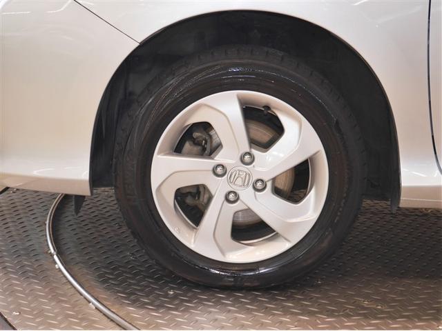 グレイス ハイブリッドＥＸ　４ＷＤ車　ＬＥＤヘットライト　エアバック　オートエアコン　横滑り防止　ＡＢＳ　キーフリー　ＤＶＤ　助手席エアバッグ　スマートキー　クルコン　ＥＴＣ　アイドリングストップ　カーテンエアバッグ　メモリナビ（33枚目）