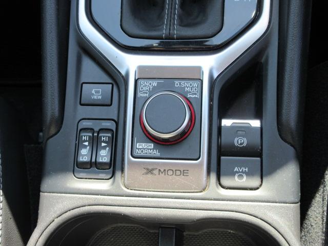 フォレスター ツーリング　４ＷＤ　アイサイト　Ｘモード　ナビ　ＢＴ　Ｂカメラ　ＥＴＣ　ＬＥＤオートライト　フォグ　ステア＆シートヒーター　ＳＲＨ　ＡＶＨ　Ｃソナー　Ａストップ　革巻ステア　Ｐシフト　Ａクルコン　ＵＳＢアウト４（39枚目）