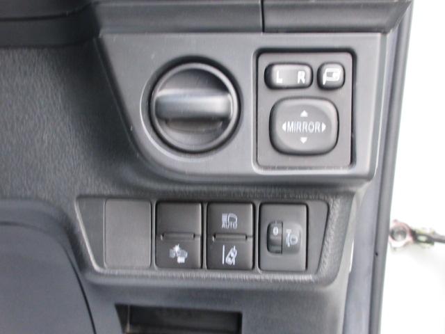 カローラフィールダー １．５Ｘ　４ＷＤ　ＰＣＳ　ナビＴＶ　ＢＴ　ＴＲＣ／横滑防止　ＬＤＡ　オートハイビーム　カーテンエアバック　ドアバイザー　キーレス　電格ミラー　シートリフター　チルトハンドル　リモートレバー　夏冬タイヤ付（24枚目）