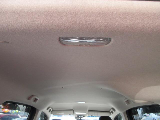 ★中古車専属の販売スタッフがおり、購入時の不安を解消できる　社）日本中古自動車販売協会連合会、認定の中古自動車販売士が、論理規定に則った丁寧な対応に努めております。