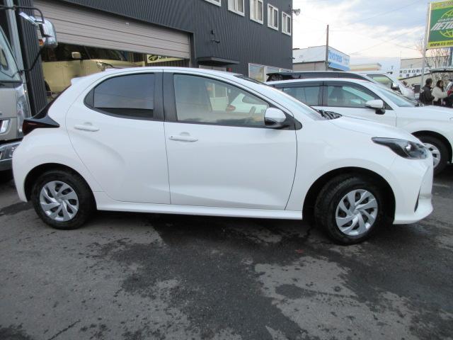 ヤリス X TセーフティS ナビ USB/BT Bカメラ ETC PCS Aクルコン LTA Cソナー PKSB RSA ステアSW A電格ミラー Pスタート カーテン・Sエアバック チルトハンドル Sリフター(5枚目)