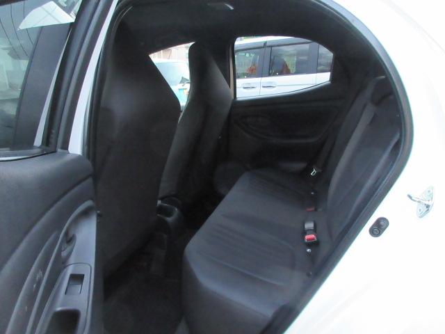 ヤリス X TセーフティS ナビ USB/BT Bカメラ ETC PCS Aクルコン LTA Cソナー PKSB RSA ステアSW A電格ミラー Pスタート カーテン・Sエアバック チルトハンドル Sリフター(16枚目)