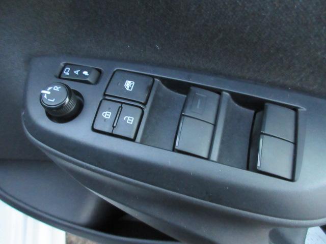 ヤリス X TセーフティS ナビ USB/BT Bカメラ ETC PCS Aクルコン LTA Cソナー PKSB RSA ステアSW A電格ミラー Pスタート カーテン・Sエアバック チルトハンドル Sリフター(21枚目)