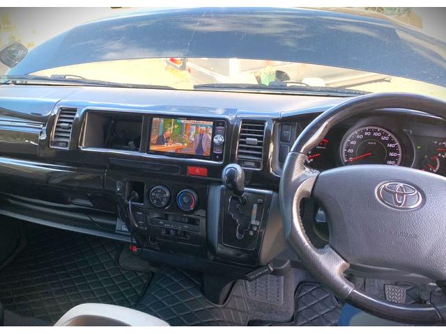ハイエースワゴン ＧＬ　４ＷＤ　１０人乗り　フリップダウンモニター　走行距離３万キロ台　ＥＴＣ（12枚目）