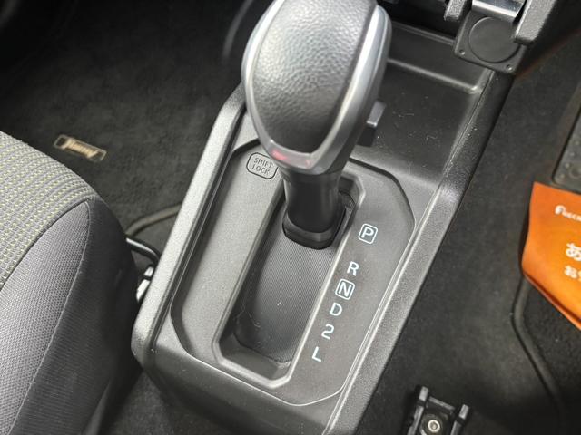 ジムニー ＸＣ　ブレーキサポート　ＣＤ　ＥＴＣ　シートヒーター　夏冬タイヤ付き（13枚目）