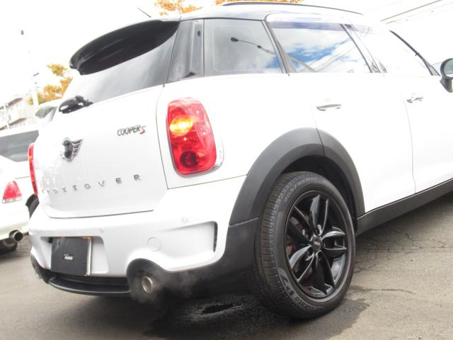 ＭＩＮＩ クーパーＳ　クロスオーバーオール４ブラックポリッシュ１７ＡＷ　センターメーターＨＤＤナビワイド地デジＴＶバックモニターボンネットストライプ　２トーンブラックルーフＨＩＤキセノン　バンパーフォグ５人乗クロスオーバーオール４ブラックポリッシュスポーク１７ＡＷドラレコ（17枚目）