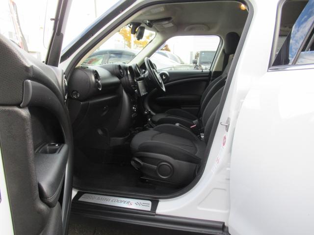 ＭＩＮＩ クーパーＳ　クロスオーバーオール４ブラックポリッシュ１７ＡＷ　センターメーターＨＤＤナビワイド地デジＴＶバックモニターボンネットストライプ　２トーンブラックルーフＨＩＤキセノン　バンパーフォグ５人乗クロスオーバーオール４ブラックポリッシュスポーク１７ＡＷドラレコ（28枚目）