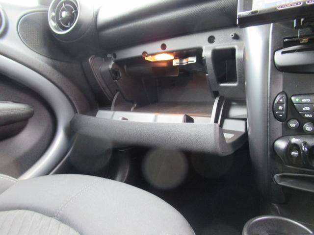 ＭＩＮＩ クーパーＳ　クロスオーバーオール４ブラックポリッシュ１７ＡＷ　センターメーターＨＤＤナビワイド地デジＴＶバックモニターボンネットストライプ　２トーンブラックルーフＨＩＤキセノン　バンパーフォグ５人乗クロスオーバーオール４ブラックポリッシュスポーク１７ＡＷドラレコ（52枚目）