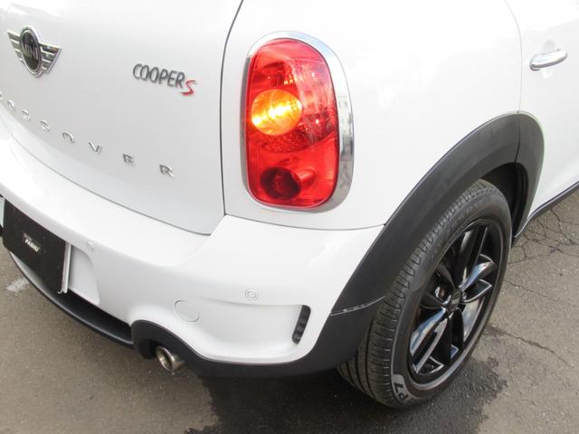 ＭＩＮＩ クーパーＳ　クロスオーバーオール４ブラックポリッシュ１７ＡＷ　センターメーターＨＤＤナビワイド地デジＴＶバックモニターボンネットストライプ　２トーンブラックルーフＨＩＤキセノン　バンパーフォグ５人乗クロスオーバーオール４ブラックポリッシュスポーク１７ＡＷドラレコ（63枚目）