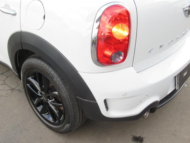 ＭＩＮＩ クーパーＳ　クロスオーバーオール４ブラックポリッシュ１７ＡＷ　センターメーターＨＤＤナビワイド地デジＴＶバックモニターボンネットストライプ　２トーンブラックルーフＨＩＤキセノン　バンパーフォグ５人乗クロスオーバーオール４ブラックポリッシュスポーク１７ＡＷドラレコ（64枚目）