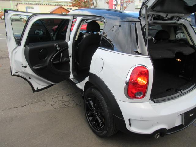 ＭＩＮＩ クーパーＳ　クロスオーバーオール４ブラックポリッシュ１７ＡＷ　センターメーターＨＤＤナビワイド地デジＴＶバックモニターボンネットストライプ　２トーンブラックルーフＨＩＤキセノン　バンパーフォグ５人乗クロスオーバーオール４ブラックポリッシュスポーク１７ＡＷドラレコ（78枚目）