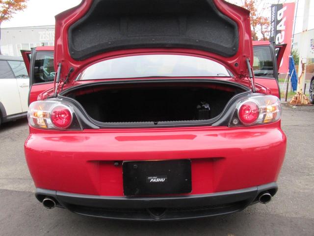 ＲＸ－８ タイプＳ　ショックサス、テイン車高調　上級グレード６速マニュアル　社外ＳＤナビＴＶバックモニタ－装備　テイン車高調の足廻り挿入　ポリッシュシルバーＳＰ１８アルミ　マツダＳＰＥＥＤマフラー装着（59枚目）