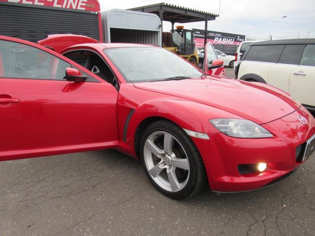 ＲＸ－８ タイプＳ　ショックサス、テイン車高調　上級グレード６速マニュアル　社外ＳＤナビＴＶバックモニタ－装備　テイン車高調の足廻り挿入　ポリッシュシルバーＳＰ１８アルミ　マツダＳＰＥＥＤマフラー装着（72枚目）