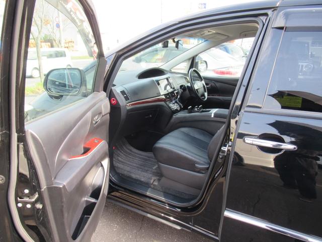 エスティマハイブリッド アエラス　レザーパッケージ　ガンＭポリッシュスポーク１８ＡＷ　上級グレードフルエアロボディ　ＨＤＤナビ地デジＴＶバックモニターフィリップダウンモニター装備　タンデム７人レザーシート　両面オートパワースライドＤｒ　ガンメタポリッシュスポーク１８ＡＷ　高速ＥＴＣ（20枚目）