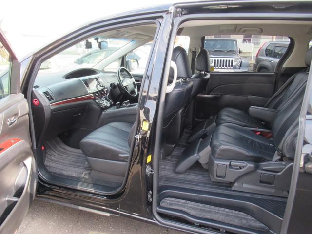 エスティマハイブリッド アエラス　レザーパッケージ　ガンＭポリッシュスポーク１８ＡＷ　上級グレードフルエアロボディ　ＨＤＤナビ地デジＴＶバックモニターフィリップダウンモニター装備　タンデム７人レザーシート　両面オートパワースライドＤｒ　ガンメタポリッシュスポーク１８ＡＷ　高速ＥＴＣ（21枚目）