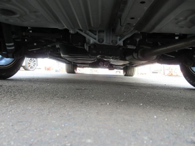 エスティマハイブリッド アエラス　レザーパッケージ　ガンＭポリッシュスポーク１８ＡＷ　上級グレードフルエアロボディ　ＨＤＤナビ地デジＴＶバックモニターフィリップダウンモニター装備　タンデム７人レザーシート　両面オートパワースライドＤｒ　ガンメタポリッシュスポーク１８ＡＷ　高速ＥＴＣ（60枚目）