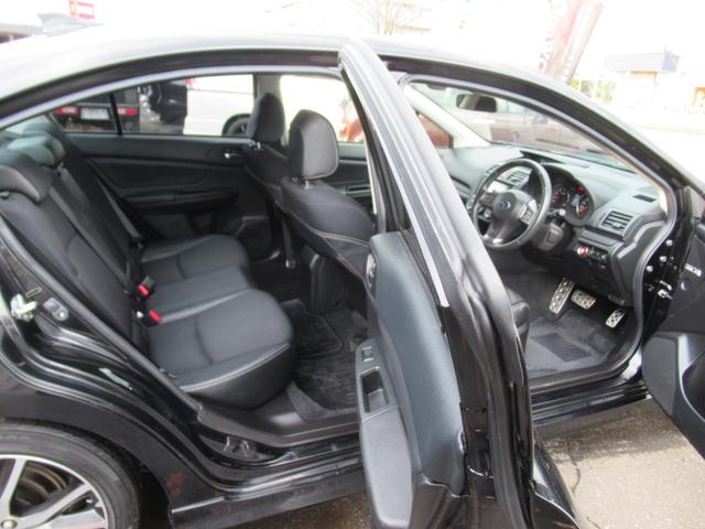 インプレッサＧ４ ２．０ｉ－Ｓアイサイト　４ＷＤ　ブラックポリッシュ１７ＡＷ　フルエアロボディＨＤＤナビ地デジＴＶバックモニター装備　アイサイト　アイドリングストップ　ハーフレザーパワーシート　ハミ出し防止装置　ブラックポリッシュＳＰ１７ＡＷ　クルーズコントロール　高速ＥＴＣ（19枚目）