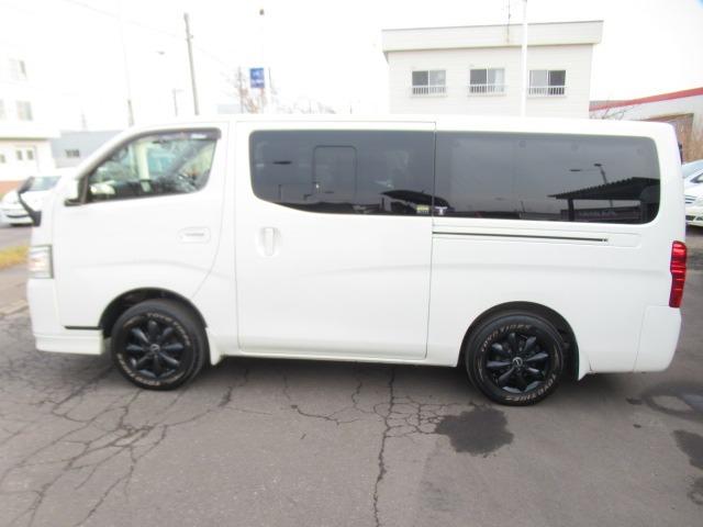 ＮＶ３５０キャラバンバン ロングライダープレミアムＧＸターボインテリア　マットブラック　特別限定車　ＨＤＤナビ地デジＴＶバックカメラＢｌｕｅｔｏｏｔｈインテリアキーレス　アンダ－エアロ　レザーＰＫシートカバー　ライダーメッキ　ＨＩＤフォグ　ブラックスポーク１６ＡＷ　クッションベットキット（12枚目）