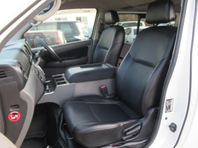 ＮＶ３５０キャラバンバン ロングライダープレミアムＧＸターボインテリア　マットブラック　特別限定車　ＨＤＤナビ地デジＴＶバックカメラＢｌｕｅｔｏｏｔｈインテリアキーレス　アンダ－エアロ　レザーＰＫシートカバー　ライダーメッキ　ＨＩＤフォグ　ブラックスポーク１６ＡＷ　クッションベットキット（26枚目）