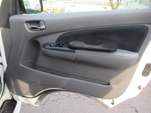 ＮＶ３５０キャラバンバン ロングライダープレミアムＧＸターボインテリア　マットブラック　特別限定車　ＨＤＤナビ地デジＴＶバックカメラＢｌｕｅｔｏｏｔｈインテリアキーレス　アンダ－エアロ　レザーＰＫシートカバー　ライダーメッキ　ＨＩＤフォグ　ブラックスポーク１６ＡＷ　クッションベットキット（44枚目）