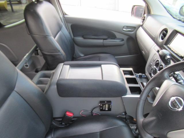 ＮＶ３５０キャラバンバン ロングライダープレミアムＧＸターボインテリア　マットブラック　特別限定車　ＨＤＤナビ地デジＴＶバックカメラＢｌｕｅｔｏｏｔｈインテリアキーレス　アンダ－エアロ　レザーＰＫシートカバー　ライダーメッキ　ＨＩＤフォグ　ブラックスポーク１６ＡＷ　クッションベットキット（45枚目）