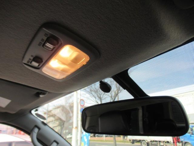 ＮＶ３５０キャラバンバン ロングライダープレミアムＧＸターボインテリア　マットブラック　特別限定車　ＨＤＤナビ地デジＴＶバックカメラＢｌｕｅｔｏｏｔｈインテリアキーレス　アンダ－エアロ　レザーＰＫシートカバー　ライダーメッキ　ＨＩＤフォグ　ブラックスポーク１６ＡＷ　クッションベットキット（48枚目）