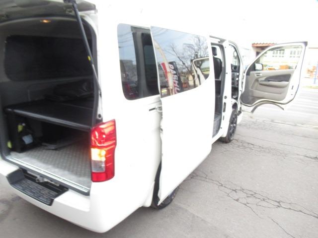 ＮＶ３５０キャラバンバン ロングライダープレミアムＧＸターボインテリア　マットブラック　特別限定車　ＨＤＤナビ地デジＴＶバックカメラＢｌｕｅｔｏｏｔｈインテリアキーレス　アンダ－エアロ　レザーＰＫシートカバー　ライダーメッキ　ＨＩＤフォグ　ブラックスポーク１６ＡＷ　クッションベットキット（79枚目）