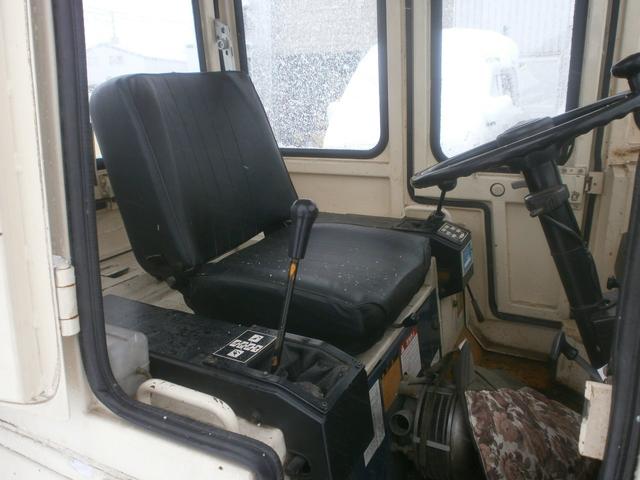 日本 　コマツＷＡ３０　４ＷＤ（8枚目）