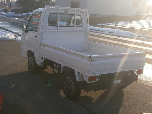 サンバートラック ＴＢ　４ＷＤ　パートタイム　ＡＣあり（6枚目）